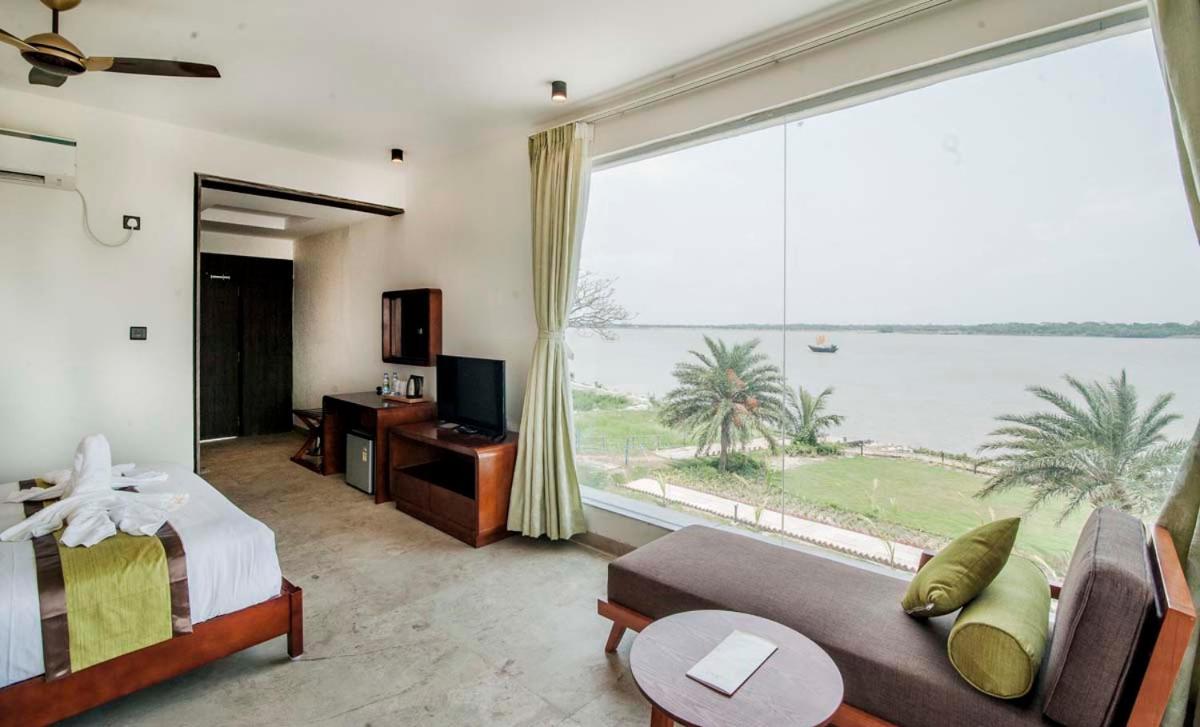 Hotel Sonar Bangla Taki Hasnabad Eksteriør billede