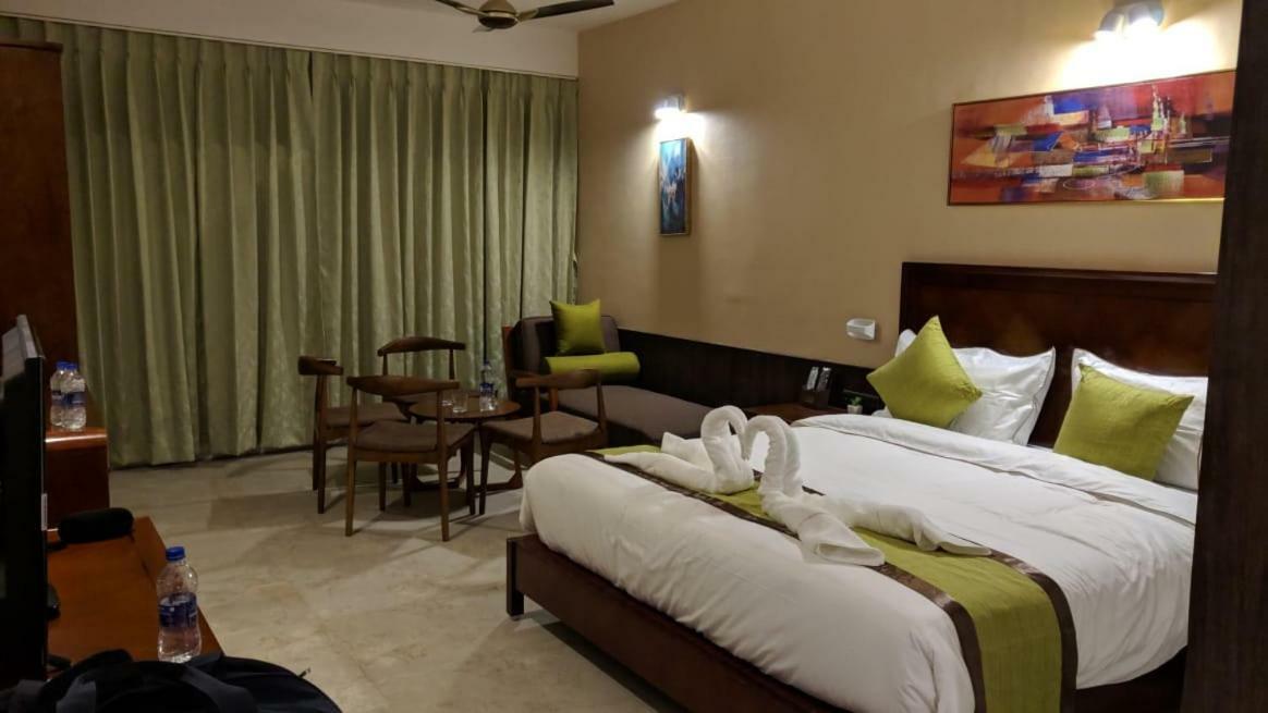 Hotel Sonar Bangla Taki Hasnabad Eksteriør billede