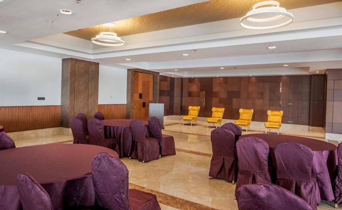 Hotel Sonar Bangla Taki Hasnabad Eksteriør billede